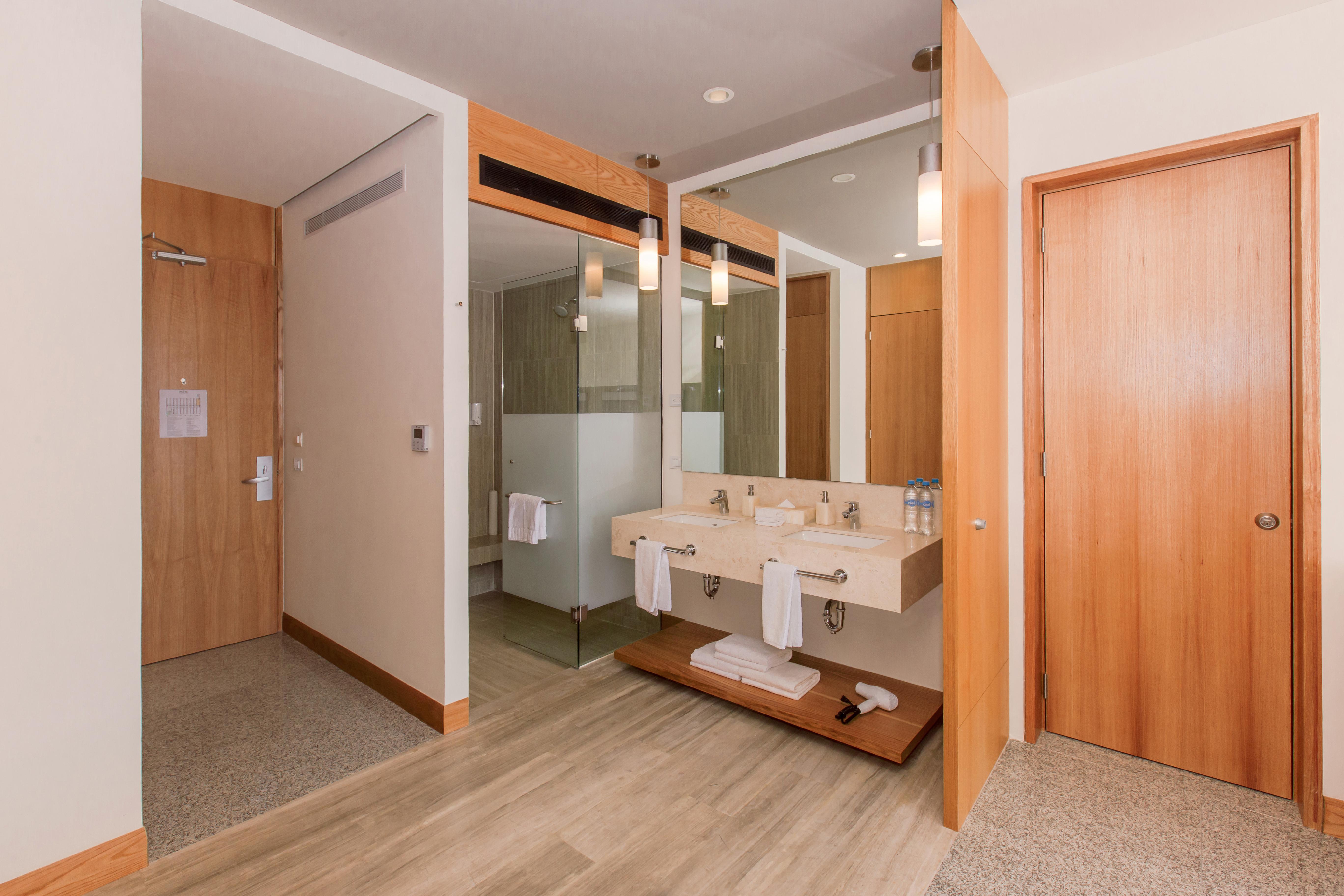 Hotel Mio Vallarta Unique & Different- Adults Only Пуэрто-Вальярта Экстерьер фото Bathroom
